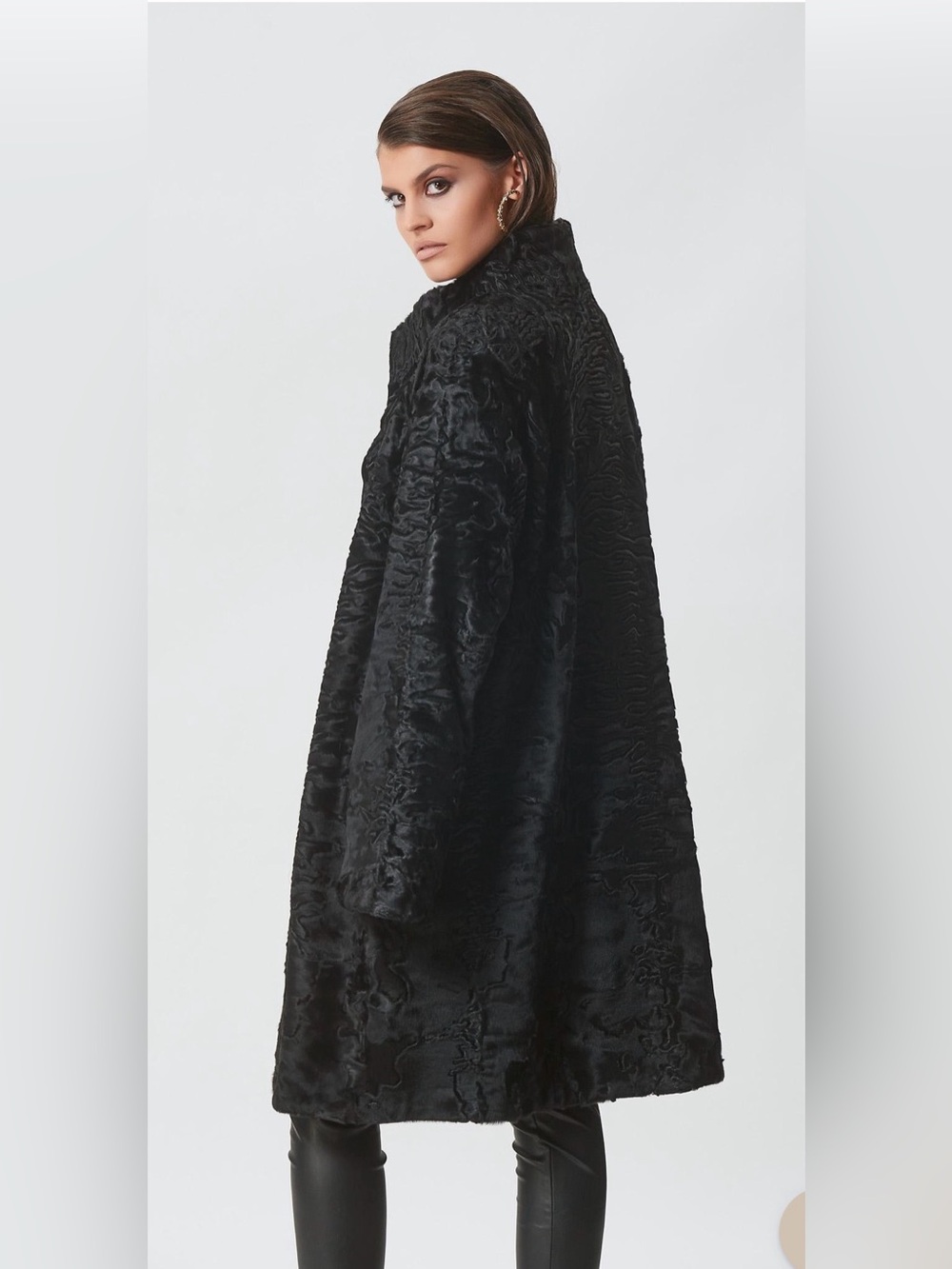 Bebe Women’s Black Faux Fur Long Coat - Picture 3 of 16